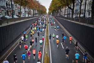 Organizzare manifestazioni sportive competitive su strada (gare ciclistiche, podistiche, motoristiche, ecc)